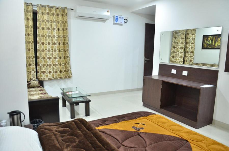 Hotel Popular Amritsar Exterior foto