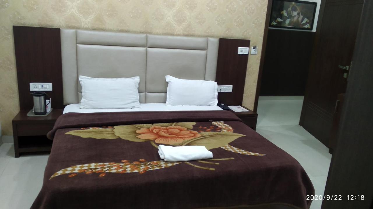 Hotel Popular Amritsar Exterior foto