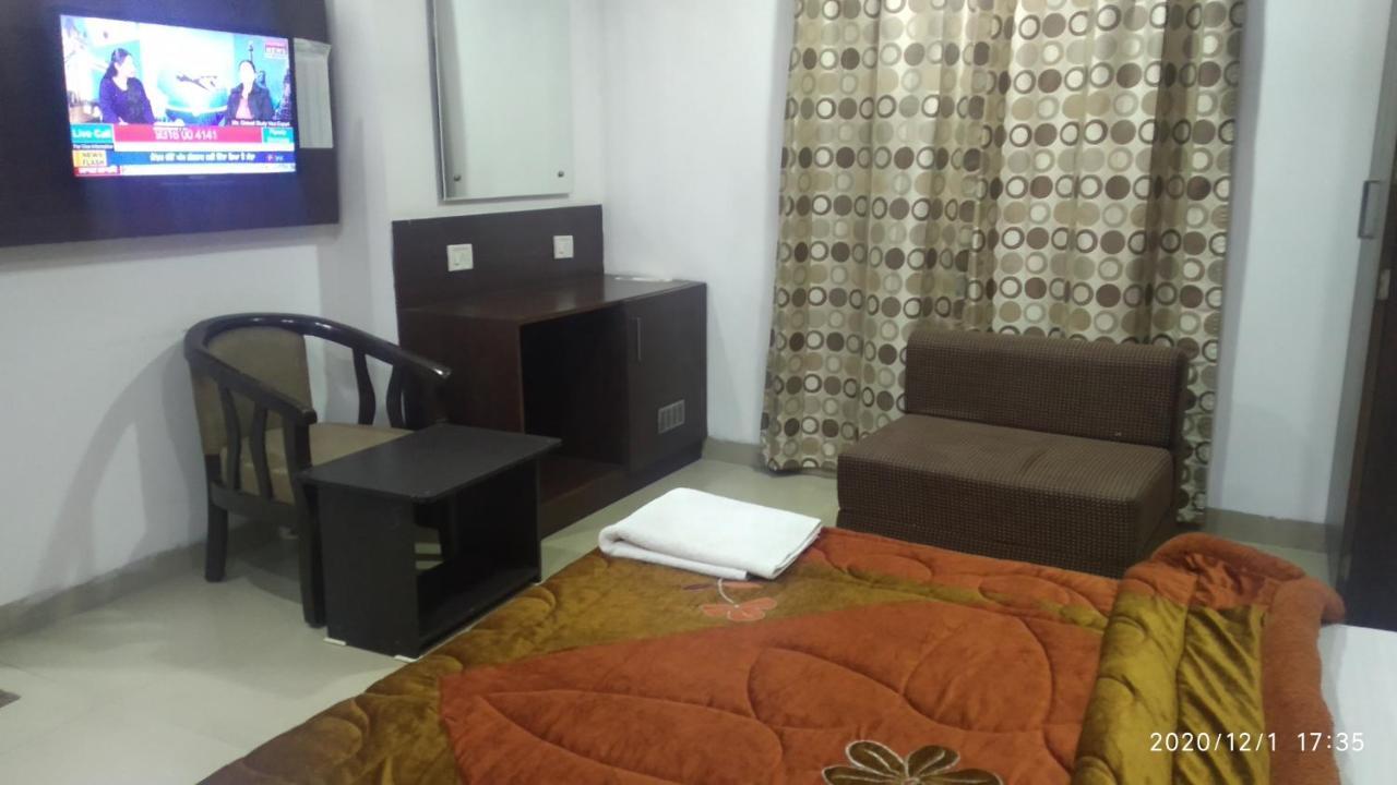 Hotel Popular Amritsar Exterior foto