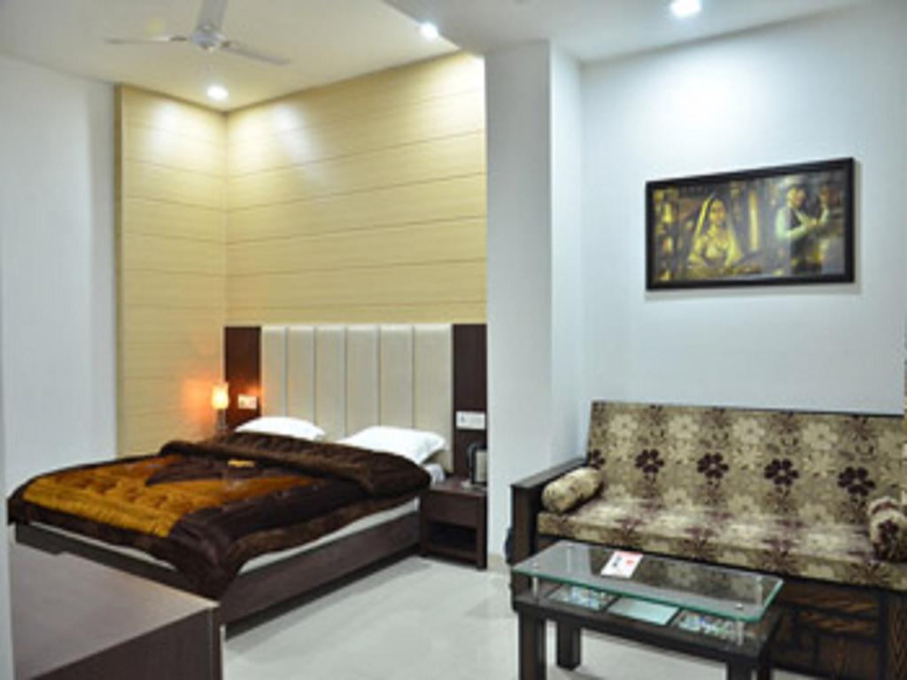 Hotel Popular Amritsar Cameră foto