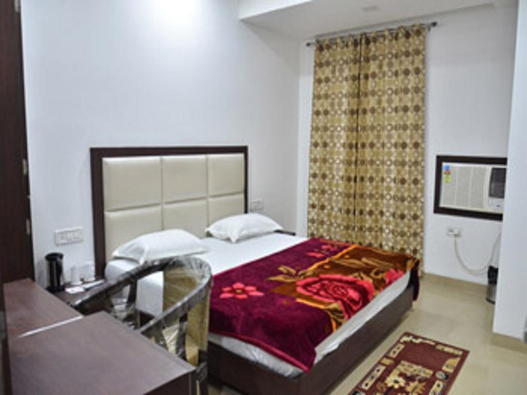 Hotel Popular Amritsar Cameră foto